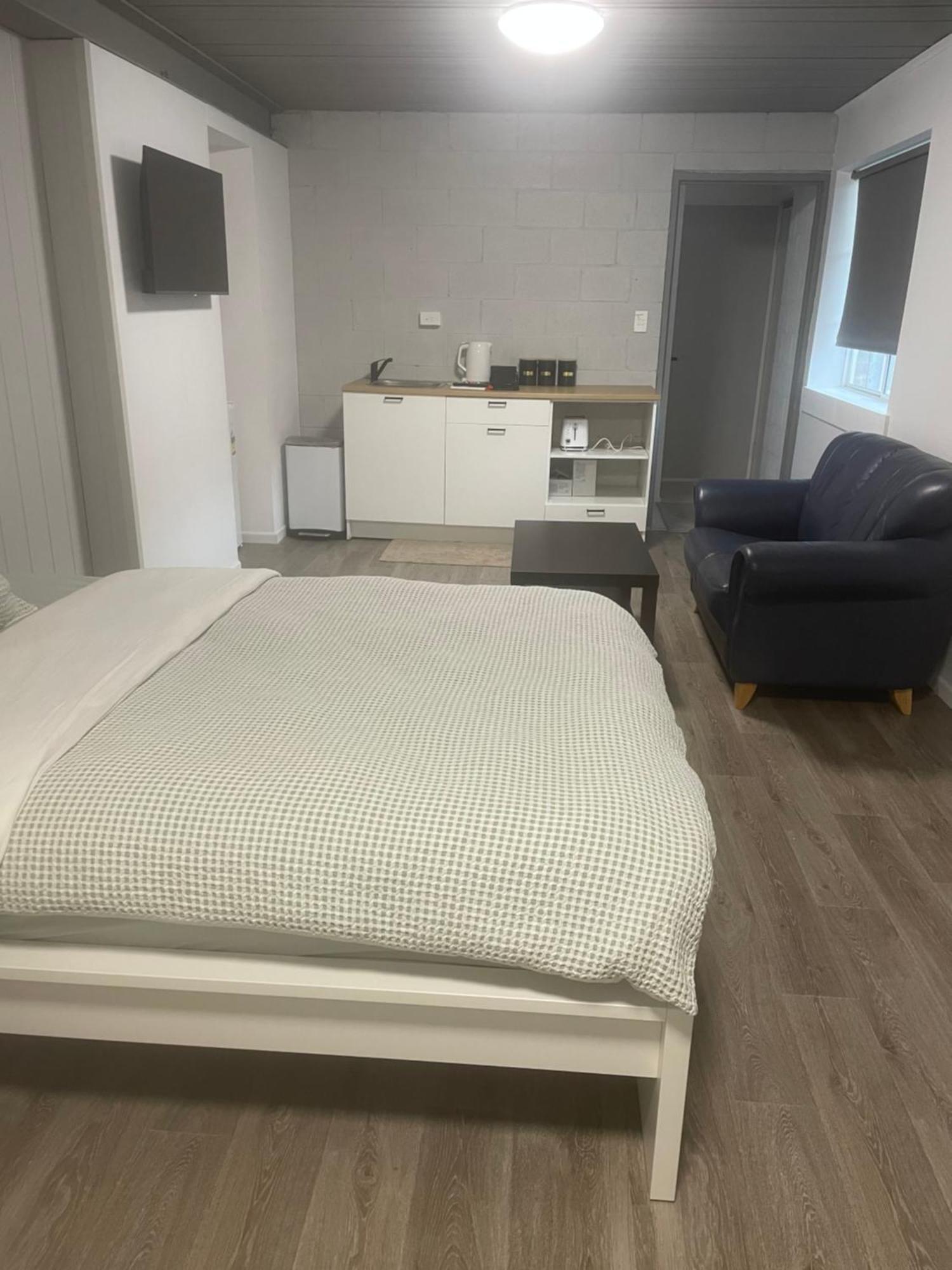 Spacious Studio Unit Rochedale South Eksteriør billede